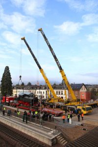 Schwertransport Dampflok in Konz