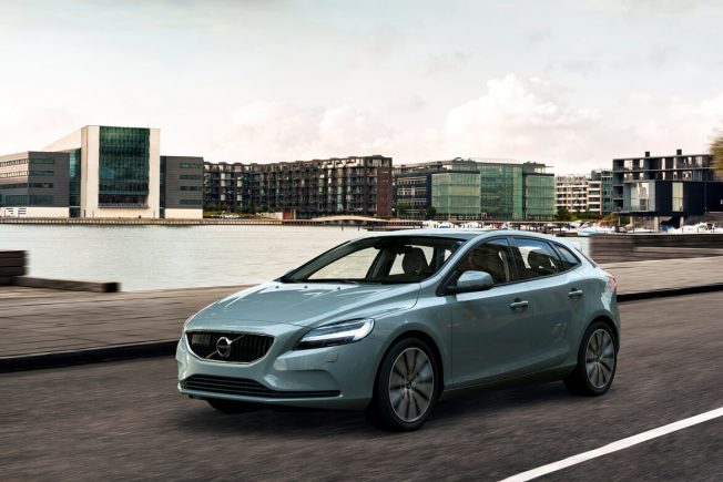 volvo-v40