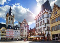 Trier – Hauptmarkt mit Sankt Gangolf und Steipe